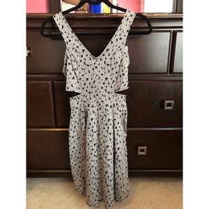 Grey & black v-neck slit dress- DRY GOODS